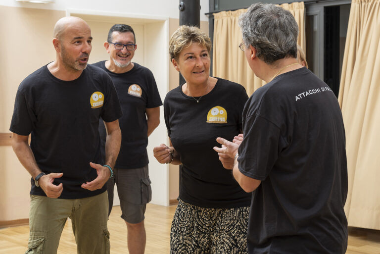 Attacchi di Palco Associazione Culturale presso Centro Sociale A.Montanari, Bologna